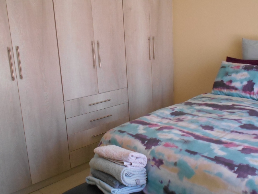 To Let 2 Bedroom Property for Rent in Comet Gauteng