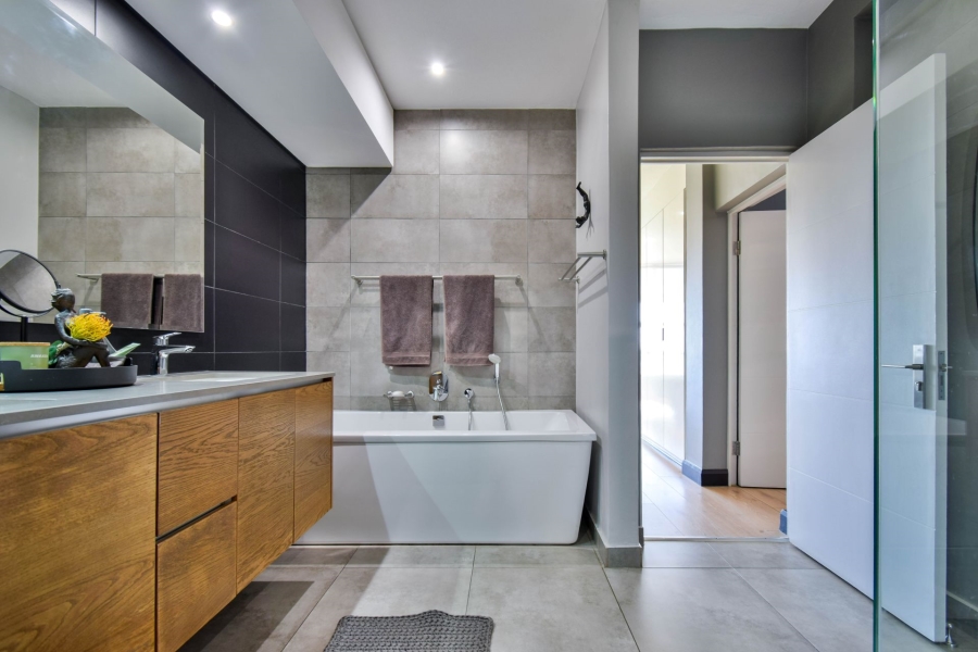 2 Bedroom Property for Sale in Midstream Estate Gauteng