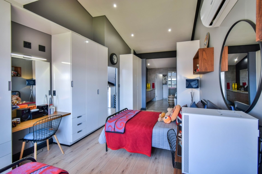 2 Bedroom Property for Sale in Midstream Estate Gauteng