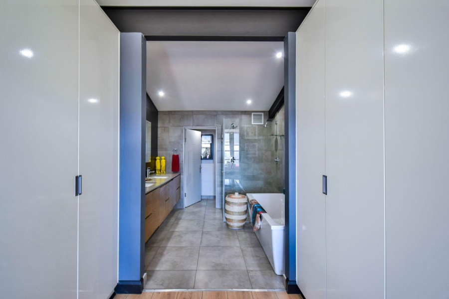 2 Bedroom Property for Sale in Midstream Estate Gauteng