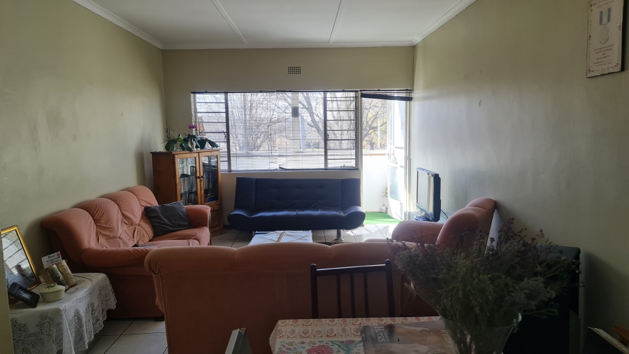 1 Bedroom Property for Sale in Florida Lake Gauteng