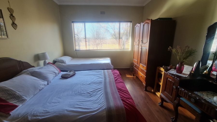 1 Bedroom Property for Sale in Florida Lake Gauteng