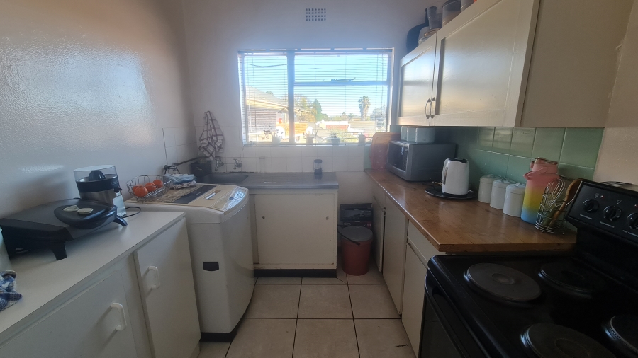 1 Bedroom Property for Sale in Florida Lake Gauteng