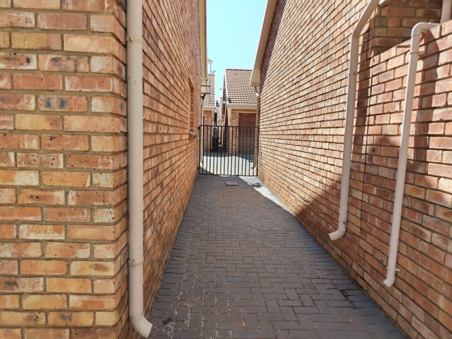 3 Bedroom Property for Sale in Duncanville Gauteng