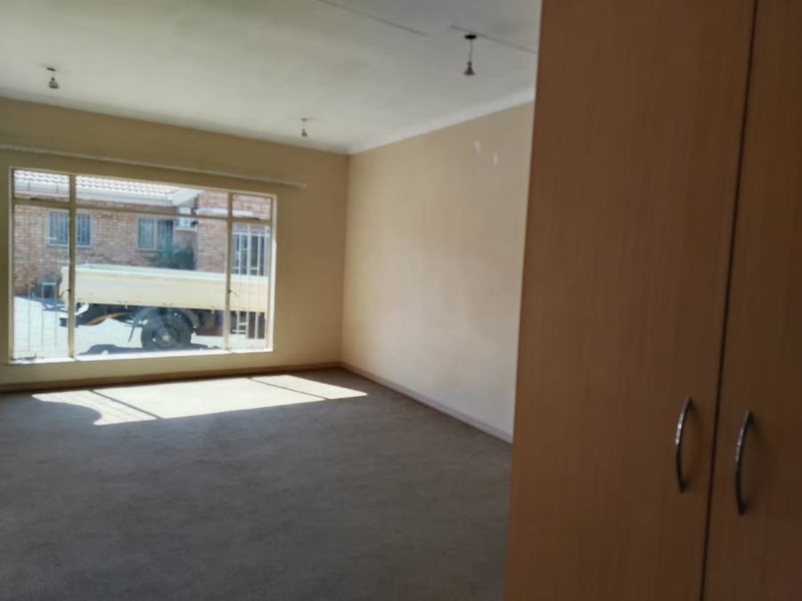 3 Bedroom Property for Sale in Duncanville Gauteng