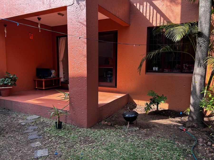 1 Bedroom Property for Sale in Sunninghill Gauteng