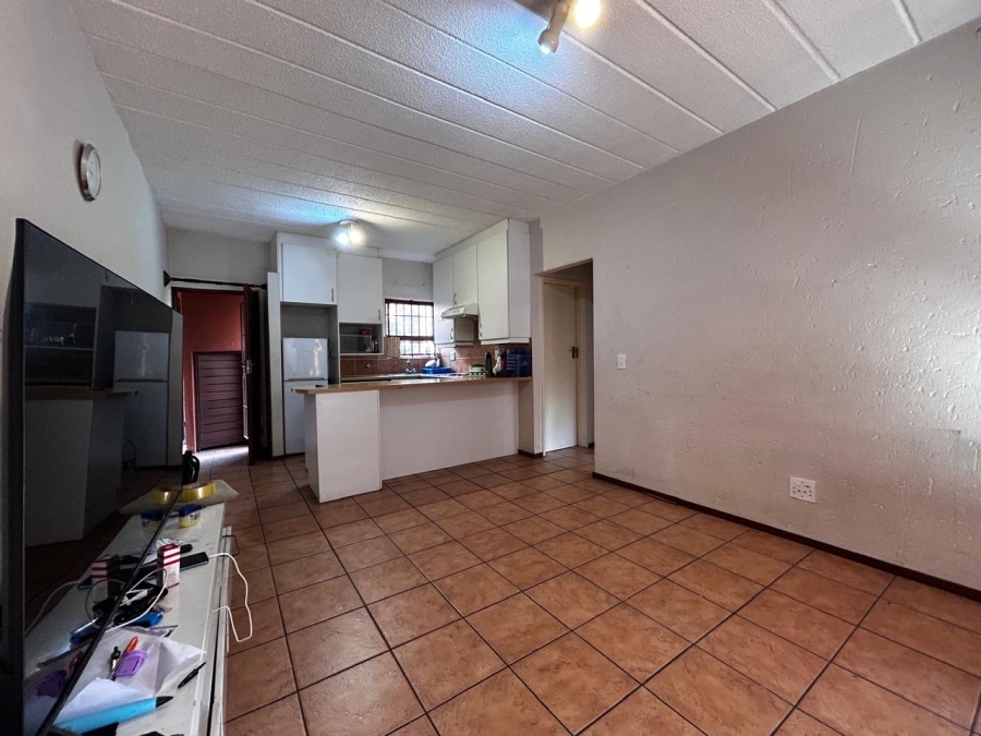 1 Bedroom Property for Sale in Sunninghill Gauteng