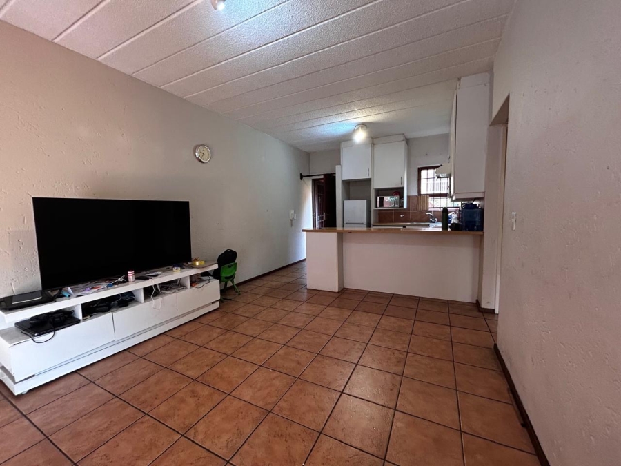 1 Bedroom Property for Sale in Sunninghill Gauteng