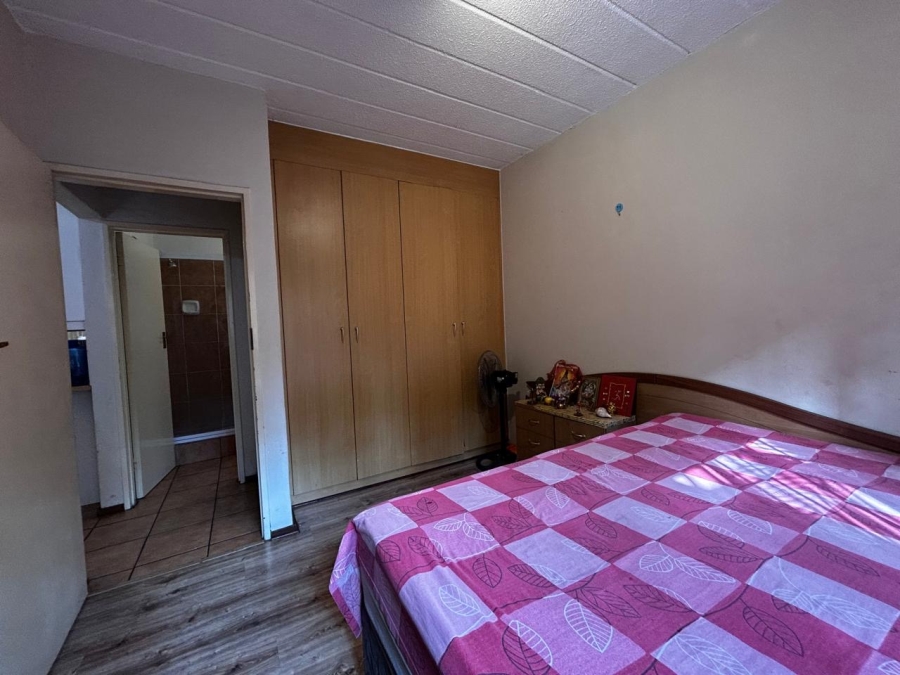 1 Bedroom Property for Sale in Sunninghill Gauteng