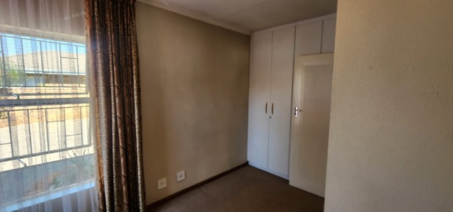 3 Bedroom Property for Sale in Vanderbijlpark SW 5 Gauteng