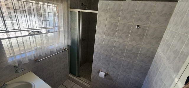 3 Bedroom Property for Sale in Vanderbijlpark SW 5 Gauteng