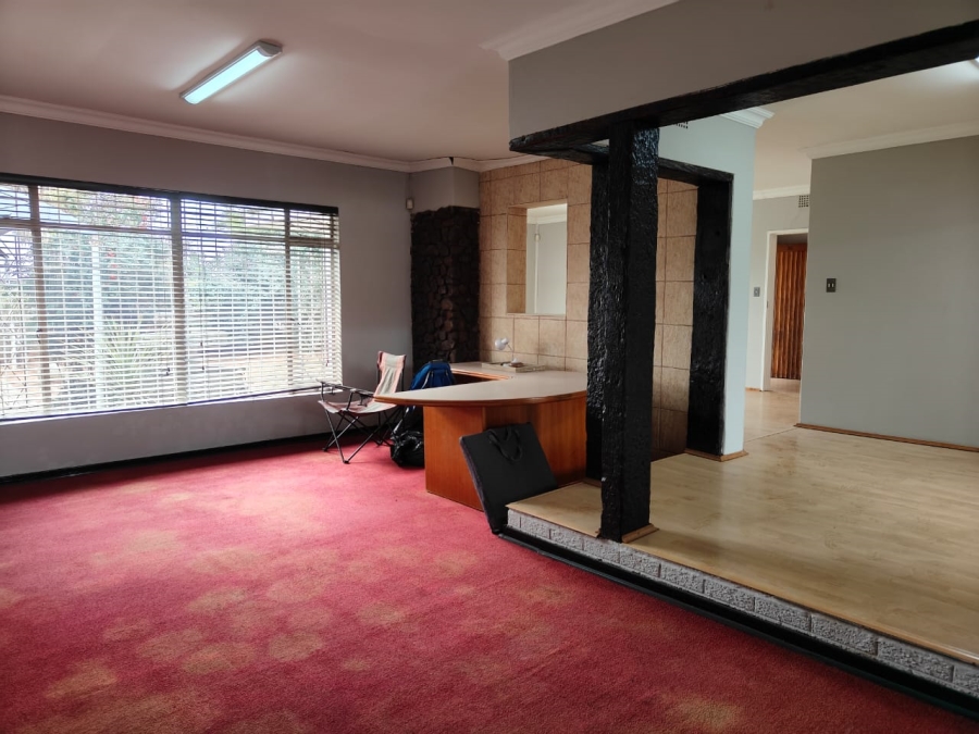 To Let 3 Bedroom Property for Rent in Risiville Gauteng