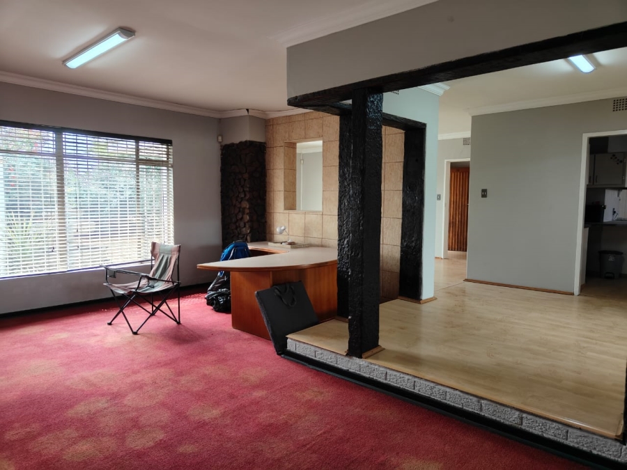 To Let 3 Bedroom Property for Rent in Risiville Gauteng