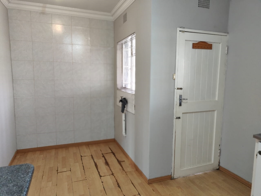 To Let 3 Bedroom Property for Rent in Risiville Gauteng