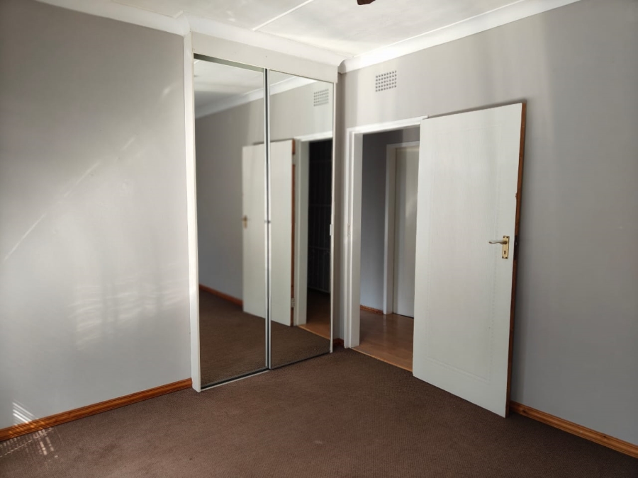 To Let 3 Bedroom Property for Rent in Risiville Gauteng