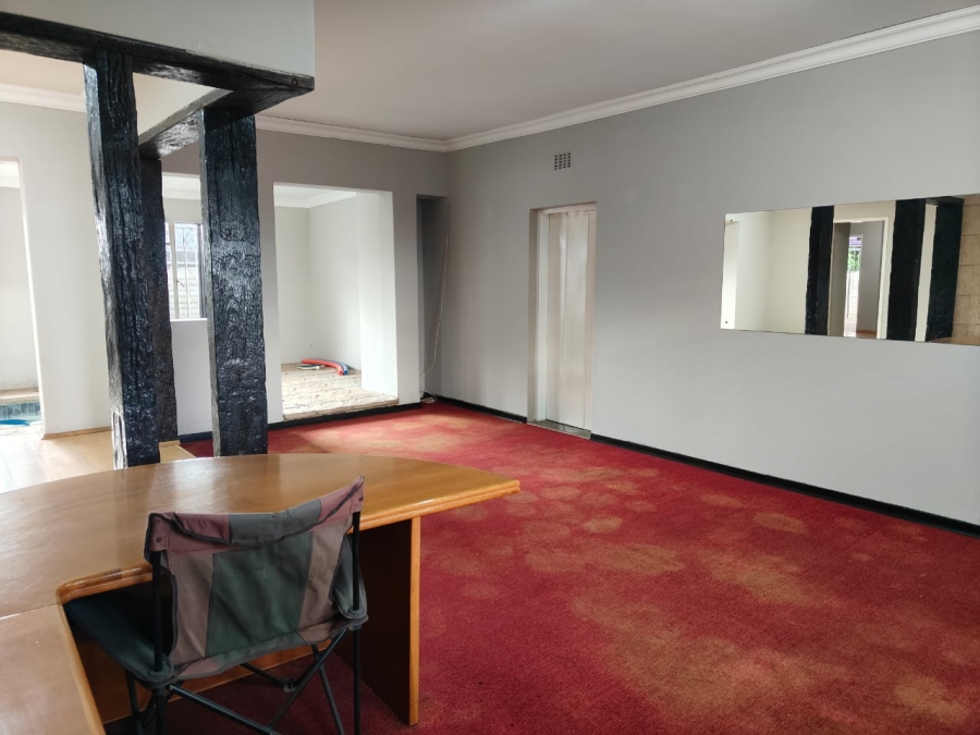 To Let 3 Bedroom Property for Rent in Risiville Gauteng