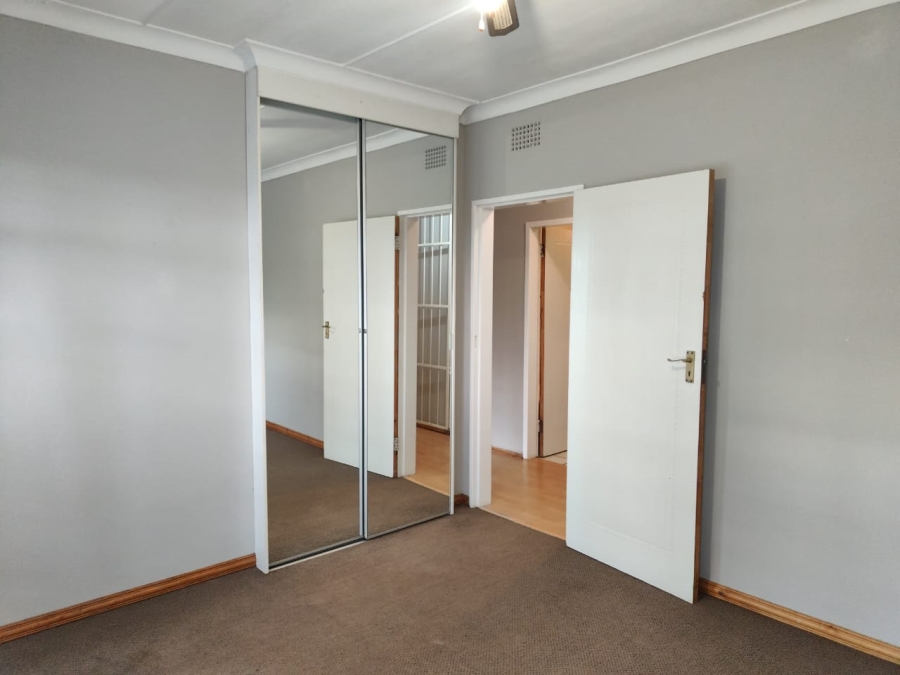 To Let 3 Bedroom Property for Rent in Risiville Gauteng