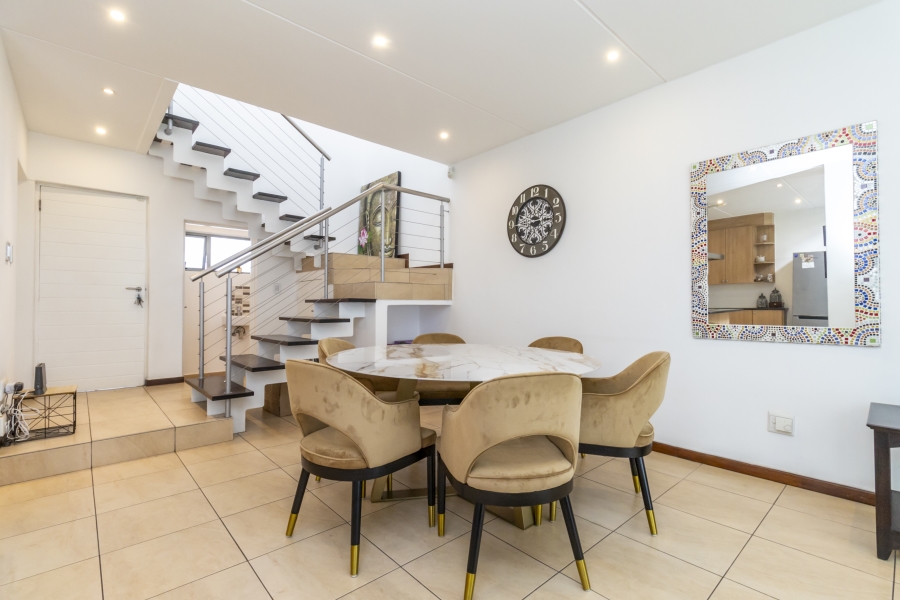 2 Bedroom Property for Sale in Bryanston Gauteng