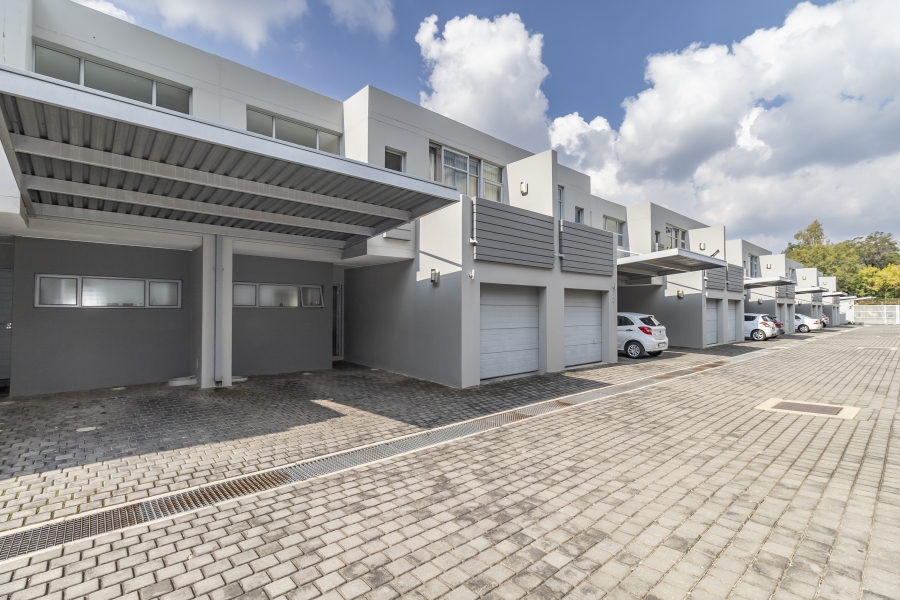 2 Bedroom Property for Sale in Bryanston Gauteng