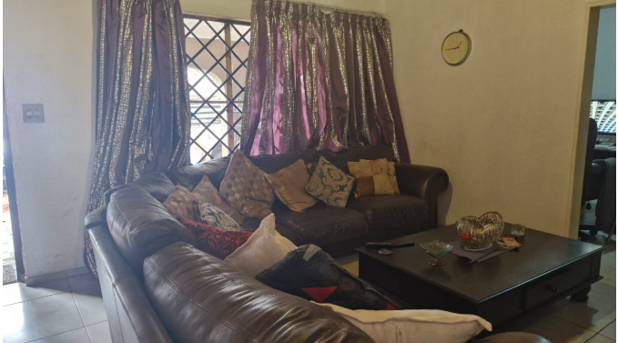 4 Bedroom Property for Sale in Rondebult Gauteng
