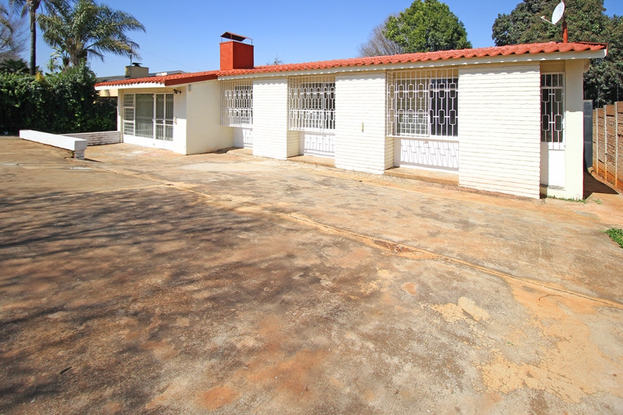 4 Bedroom Property for Sale in De Wetshof Gauteng