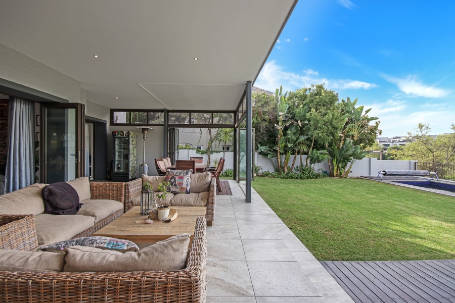 5 Bedroom Property for Sale in Waterfall Country Estate Gauteng