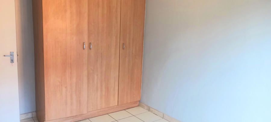 To Let 2 Bedroom Property for Rent in Ferndale Gauteng