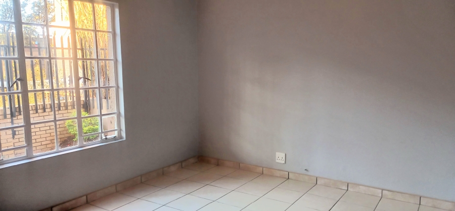 To Let 2 Bedroom Property for Rent in Ferndale Gauteng
