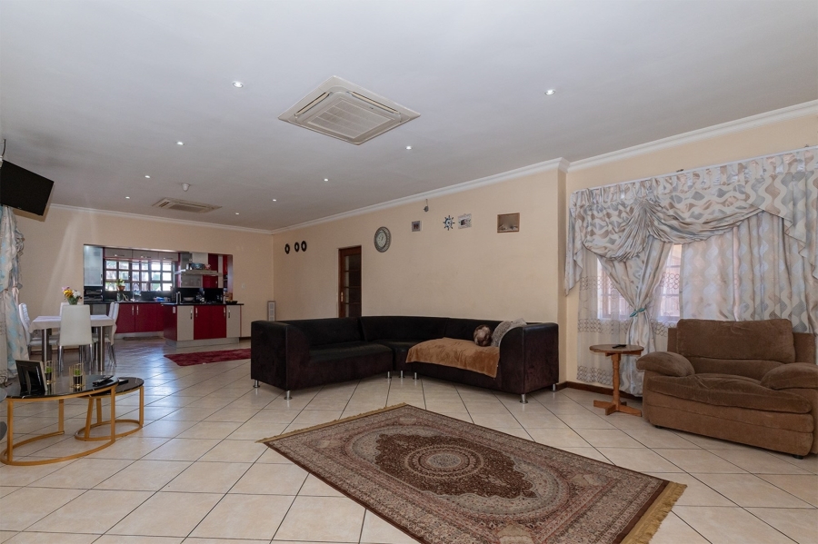 4 Bedroom Property for Sale in Solheim Gauteng