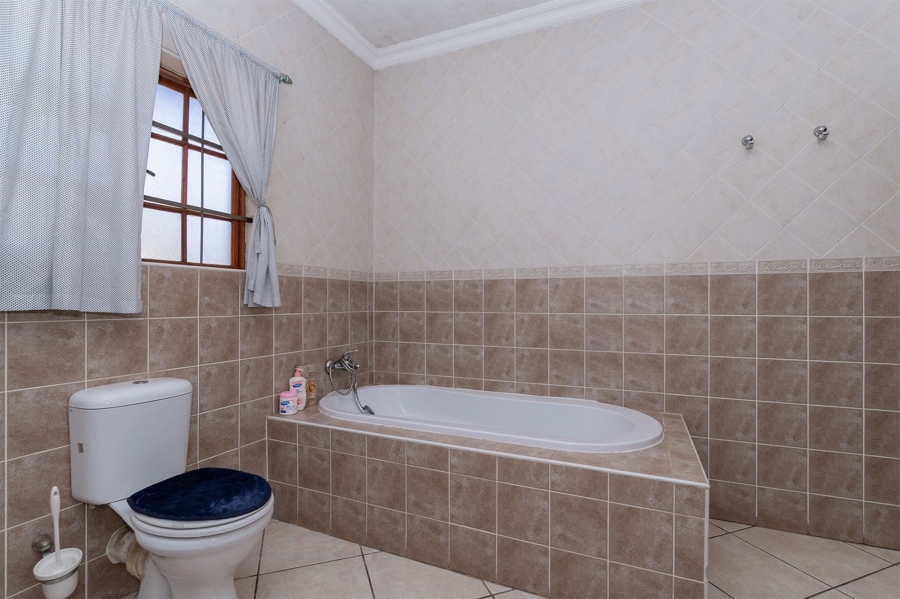 4 Bedroom Property for Sale in Solheim Gauteng