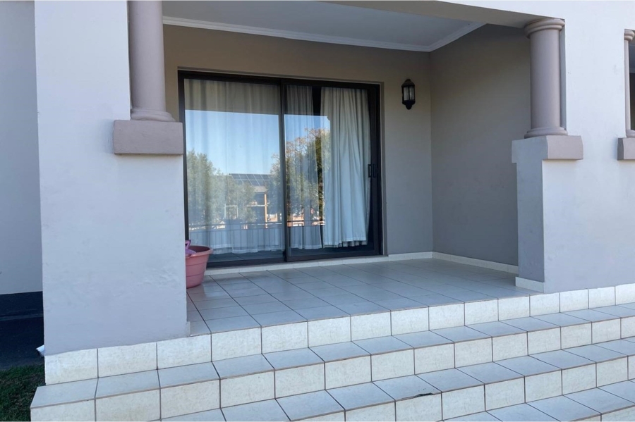 2 Bedroom Property for Sale in Erand Gardens Gauteng