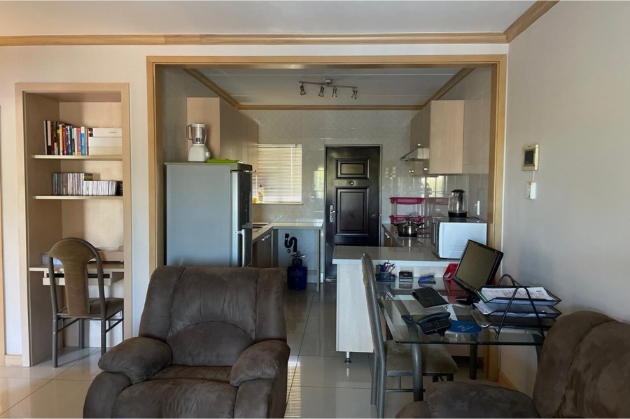 2 Bedroom Property for Sale in Erand Gardens Gauteng