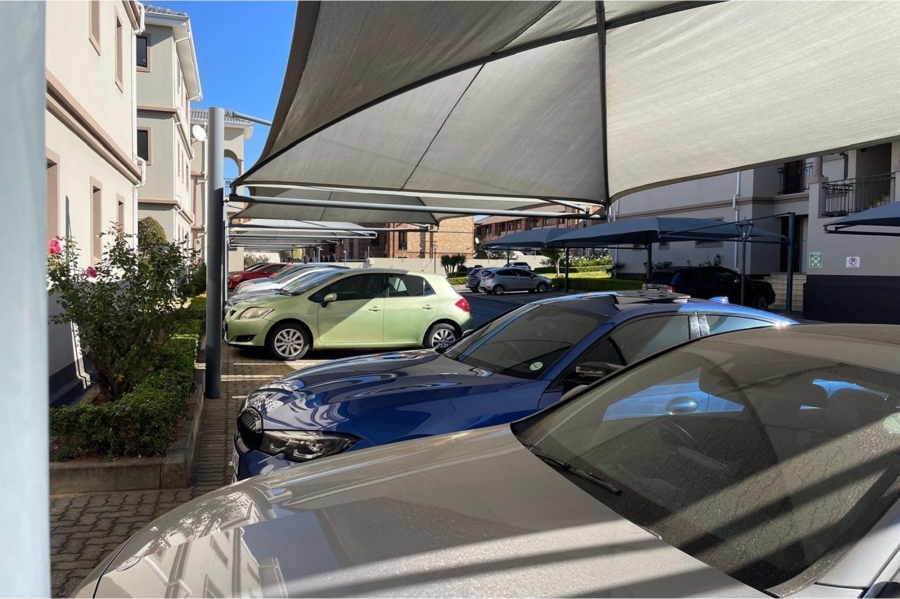 2 Bedroom Property for Sale in Erand Gardens Gauteng