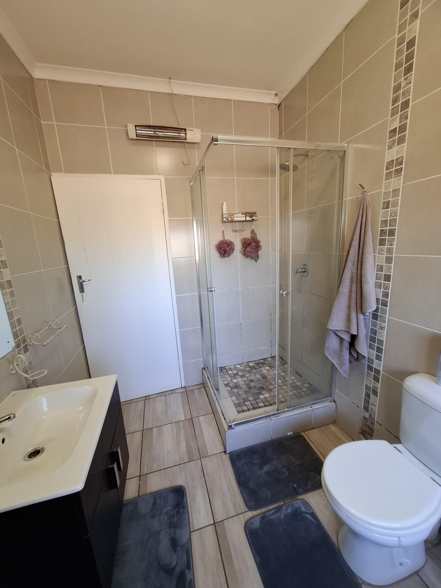 To Let 3 Bedroom Property for Rent in Faerie Glen Gauteng