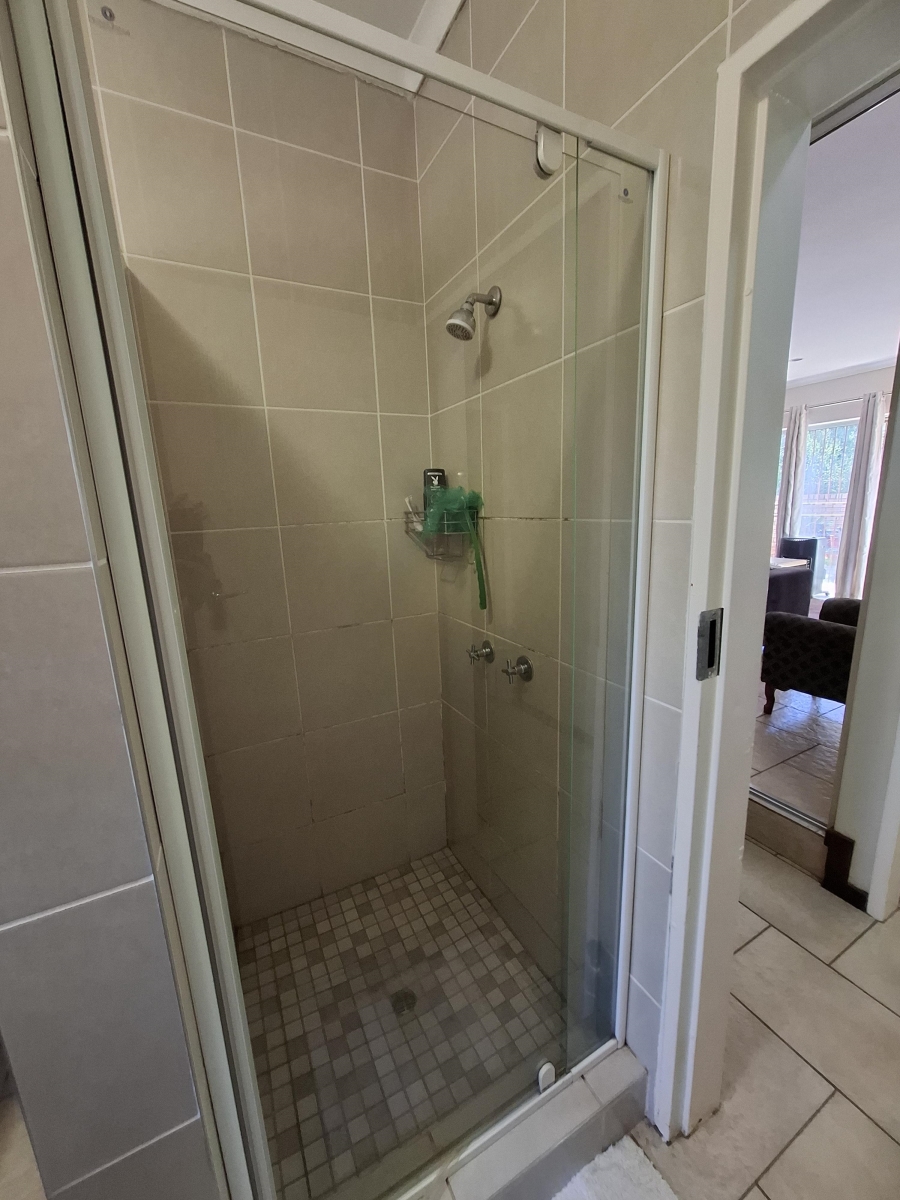 To Let 3 Bedroom Property for Rent in Faerie Glen Gauteng