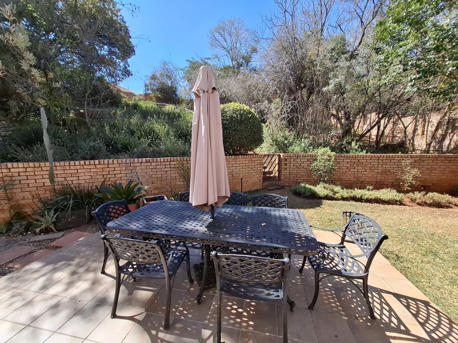 To Let 3 Bedroom Property for Rent in Faerie Glen Gauteng
