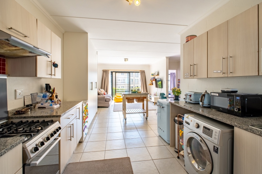2 Bedroom Property for Sale in Beverley Gauteng