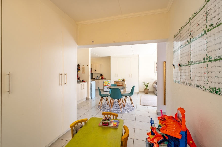 2 Bedroom Property for Sale in Beverley Gauteng