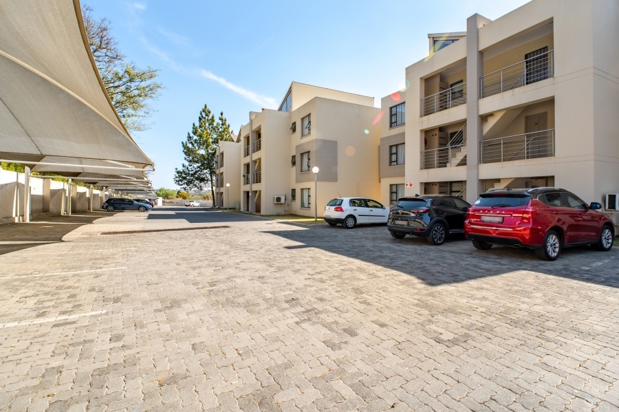 2 Bedroom Property for Sale in Beverley Gauteng