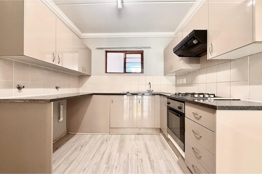 2 Bedroom Property for Sale in Broadacres Gauteng