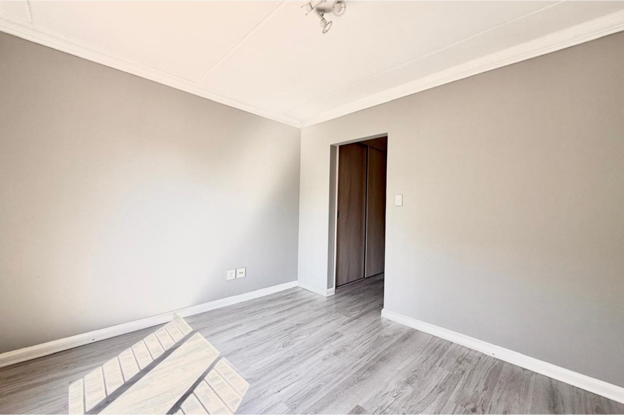 2 Bedroom Property for Sale in Broadacres Gauteng