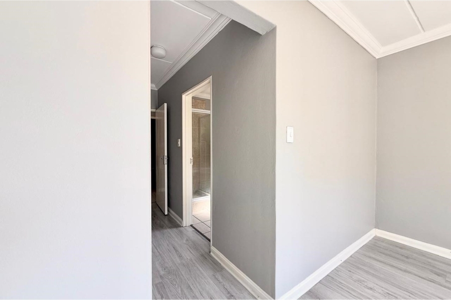 2 Bedroom Property for Sale in Broadacres Gauteng