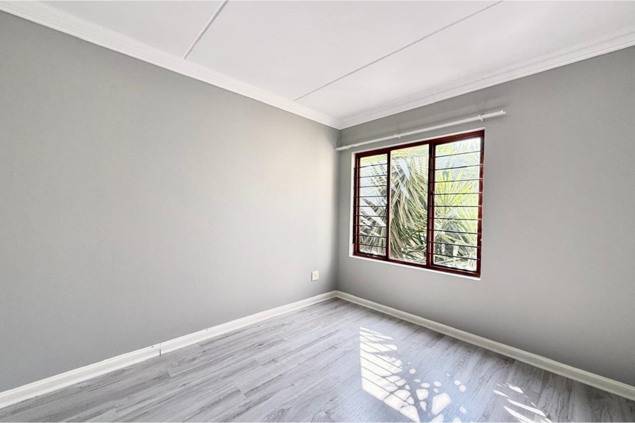 2 Bedroom Property for Sale in Broadacres Gauteng