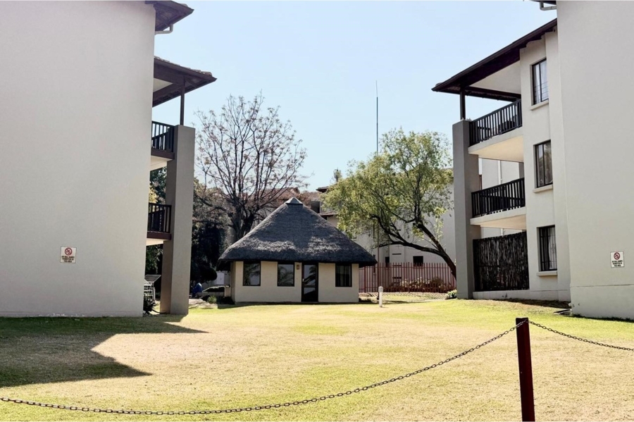 2 Bedroom Property for Sale in Broadacres Gauteng