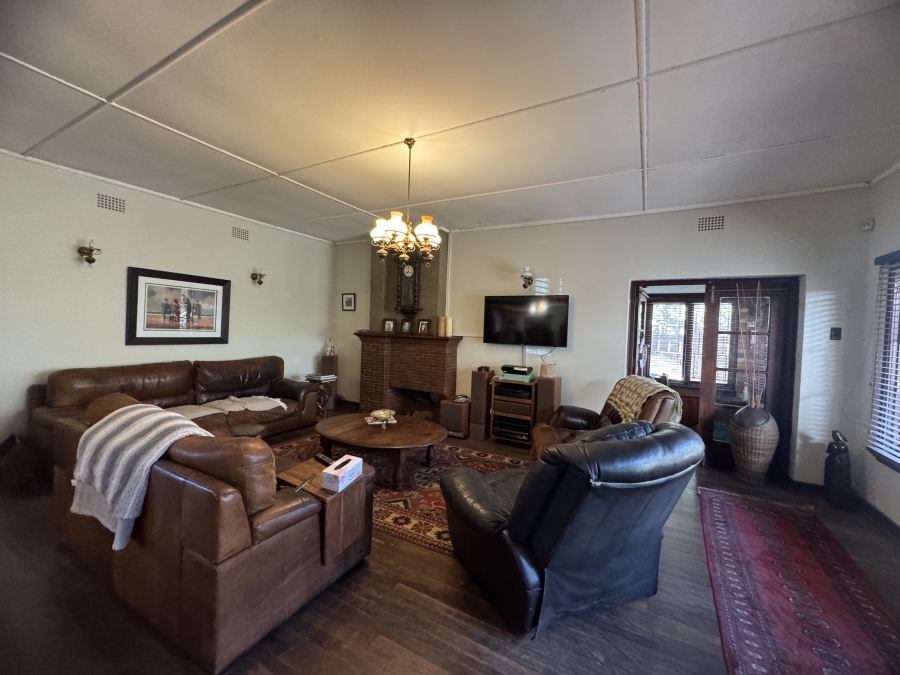 5 Bedroom Property for Sale in Lambton Gauteng