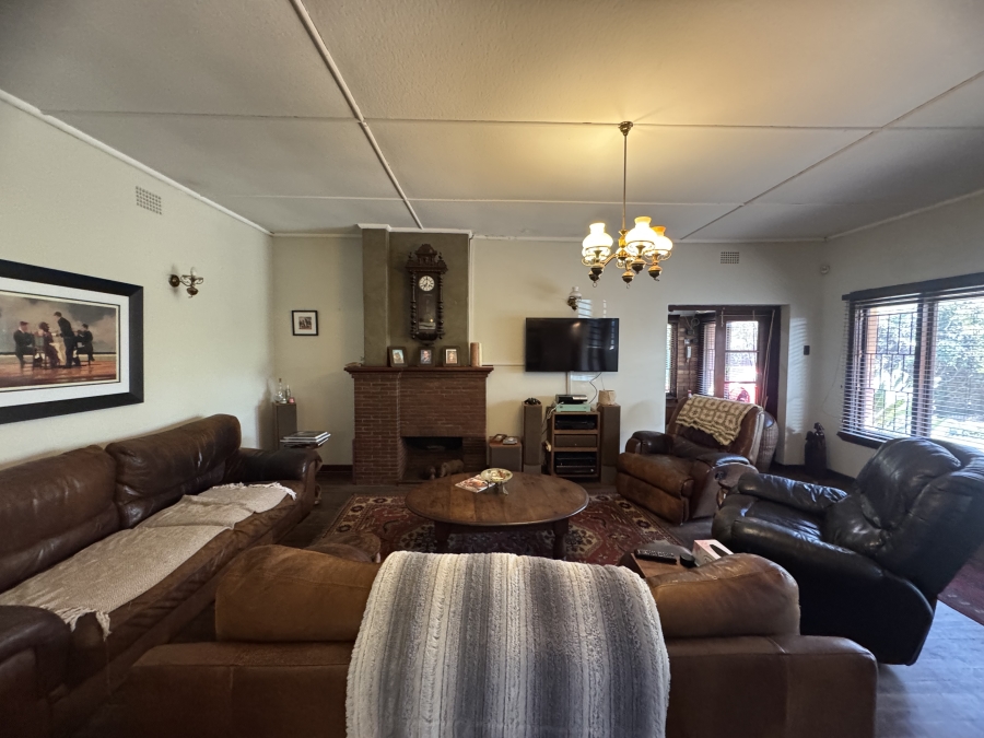 5 Bedroom Property for Sale in Lambton Gauteng