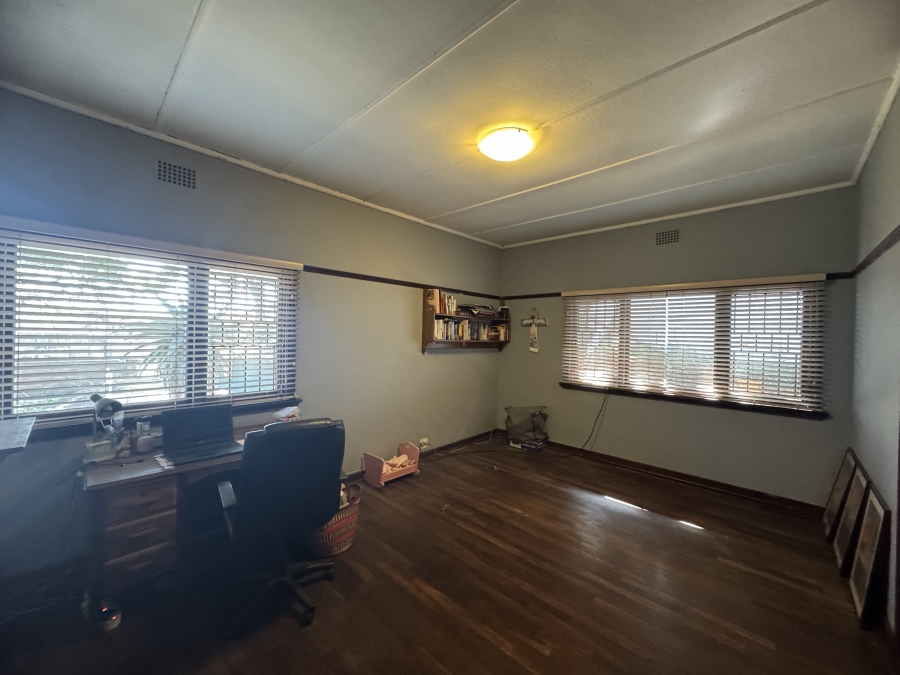 5 Bedroom Property for Sale in Lambton Gauteng