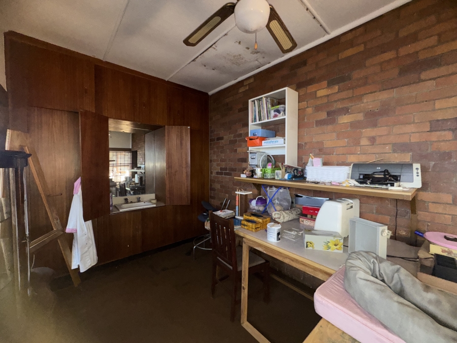 5 Bedroom Property for Sale in Lambton Gauteng