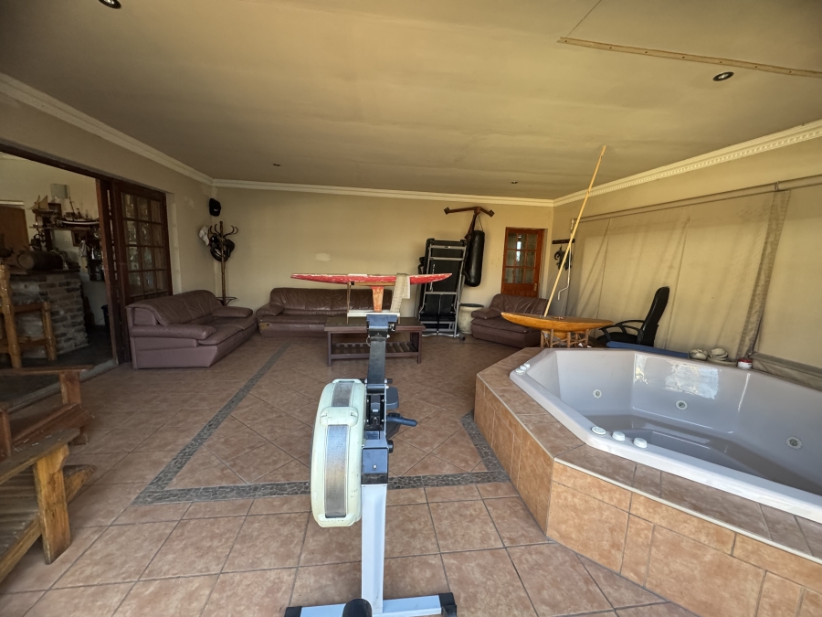 5 Bedroom Property for Sale in Lambton Gauteng