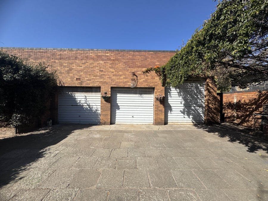 5 Bedroom Property for Sale in Lambton Gauteng